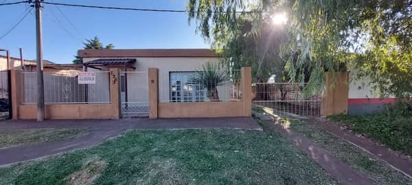 Alquiler / AREGUATTI 326 / Artigas